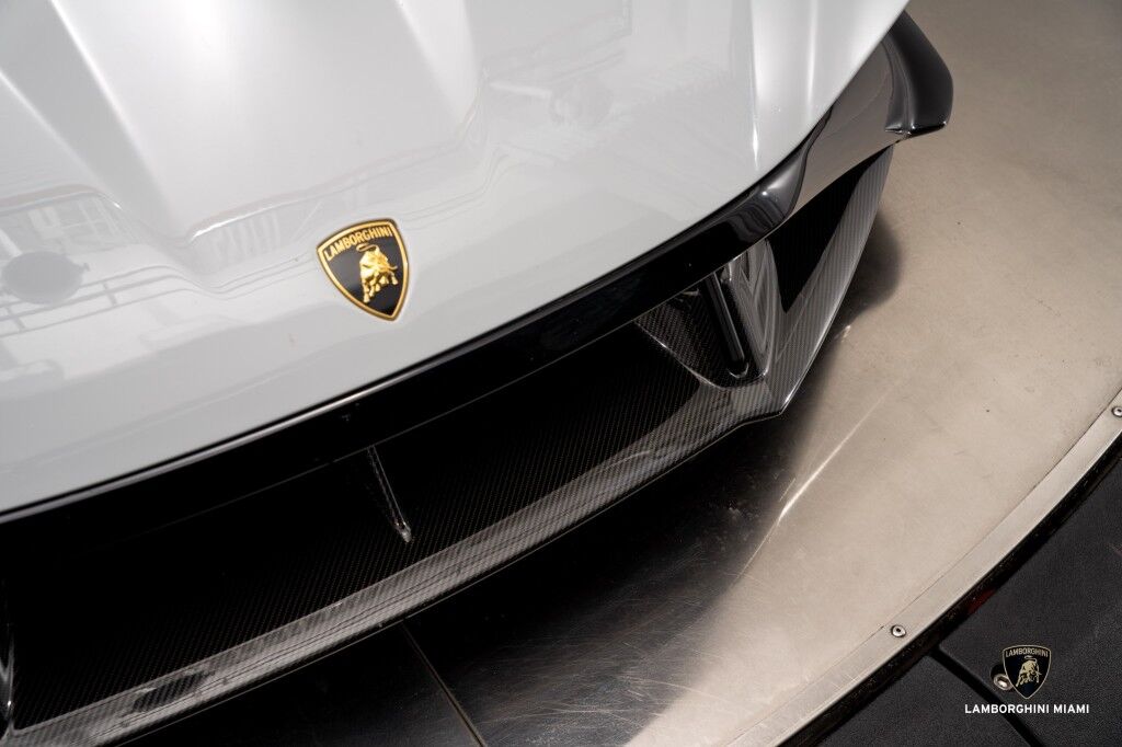 2022 Lamborghini Huracan STO