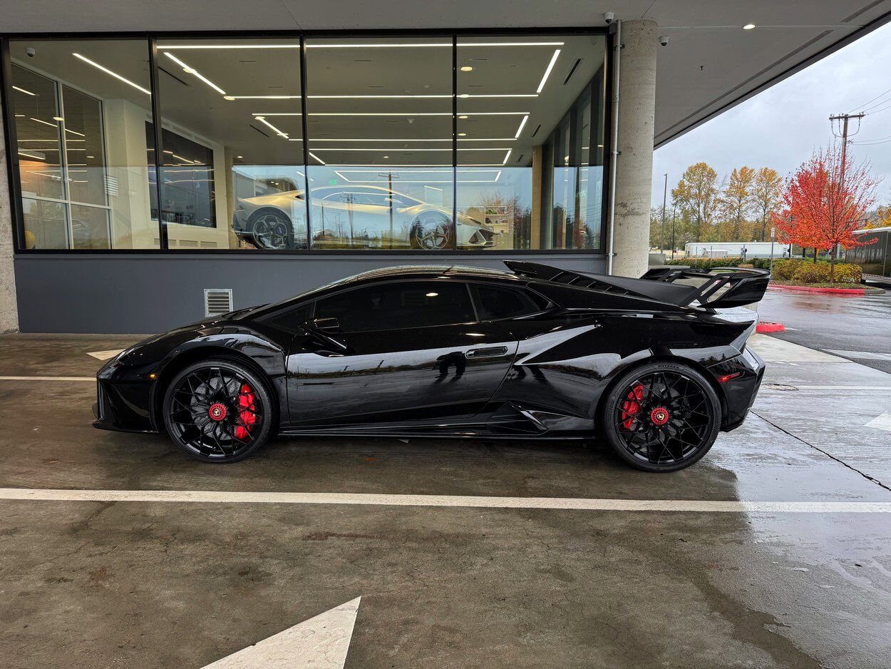 2022 Lamborghini Huracan STO Base Bellevue WA