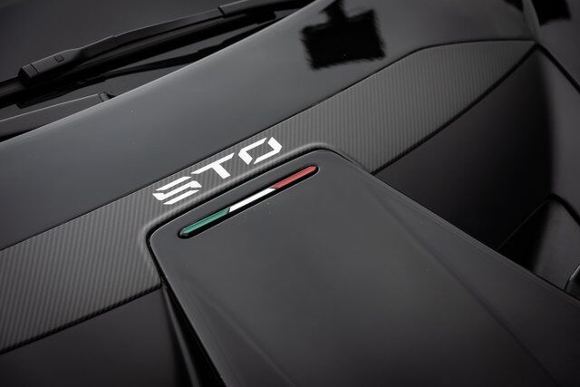 2022 Lamborghini Huracan STO Base Paramus NJ