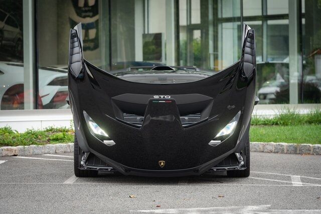 2022 Lamborghini Huracan STO Base Paramus NJ