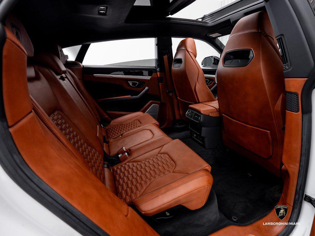 2022 Lamborghini Urus . North Miami Beach FL