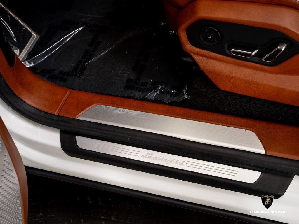 2022 Lamborghini Urus . North Miami Beach FL