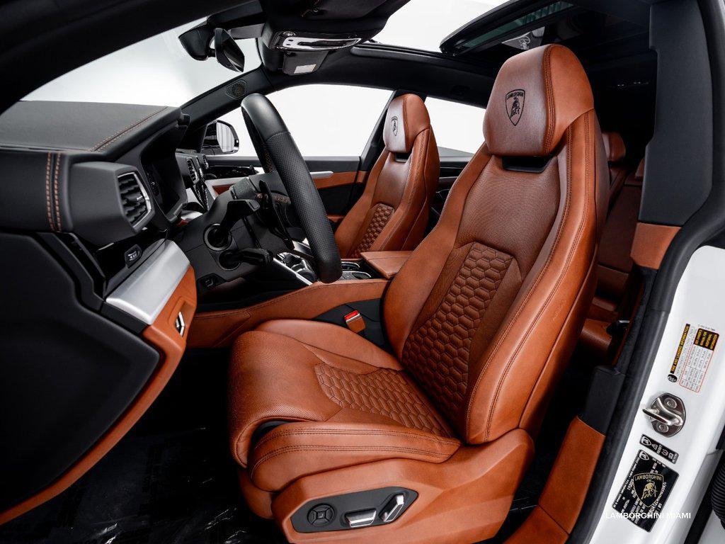 2022 Lamborghini Urus . North Miami Beach FL