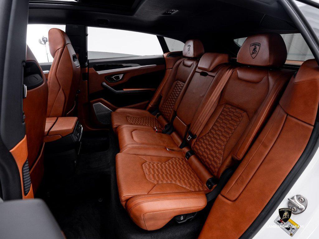 2022 Lamborghini Urus . North Miami Beach FL