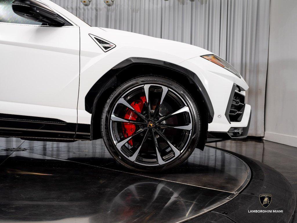 2022 Lamborghini Urus . North Miami Beach FL