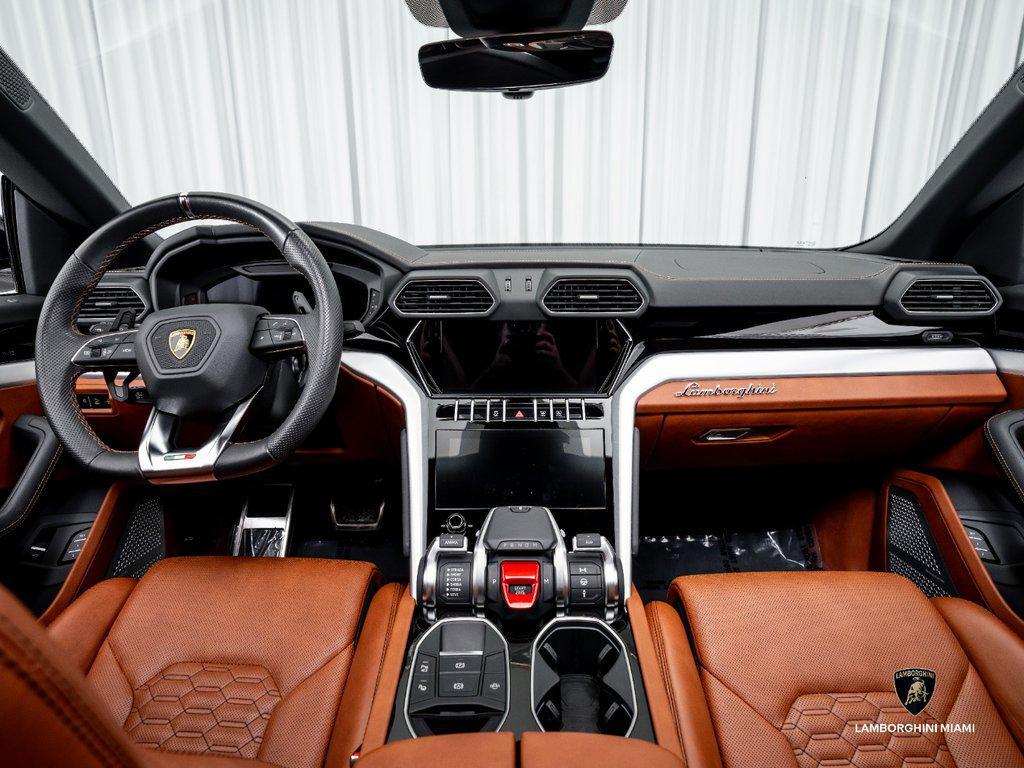 2022 Lamborghini Urus . North Miami Beach FL