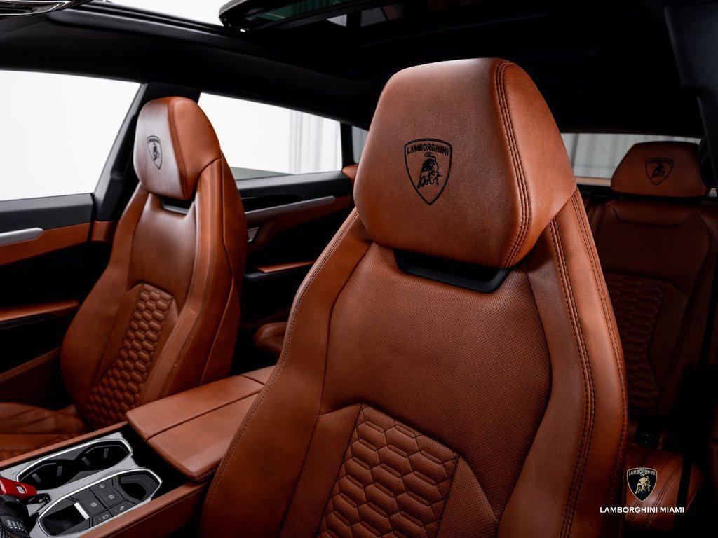 2022 Lamborghini Urus . North Miami Beach FL