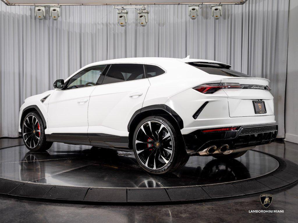 2022 Lamborghini Urus . North Miami Beach FL