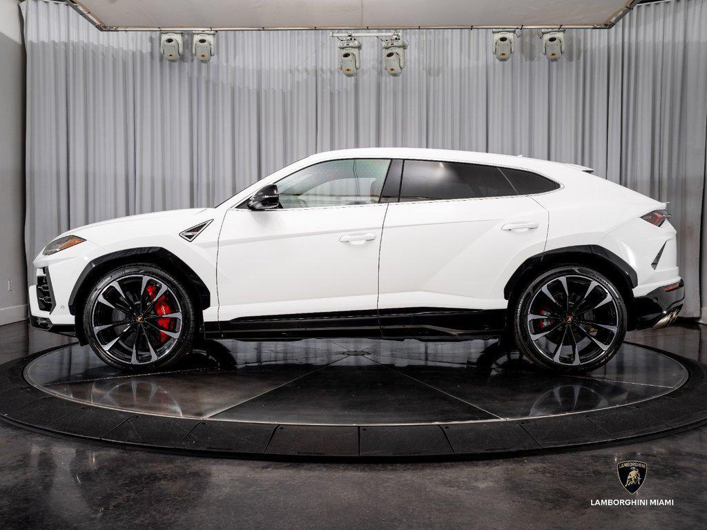 2022 Lamborghini Urus . North Miami Beach FL