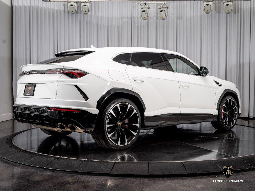 2022 Lamborghini Urus . North Miami Beach FL