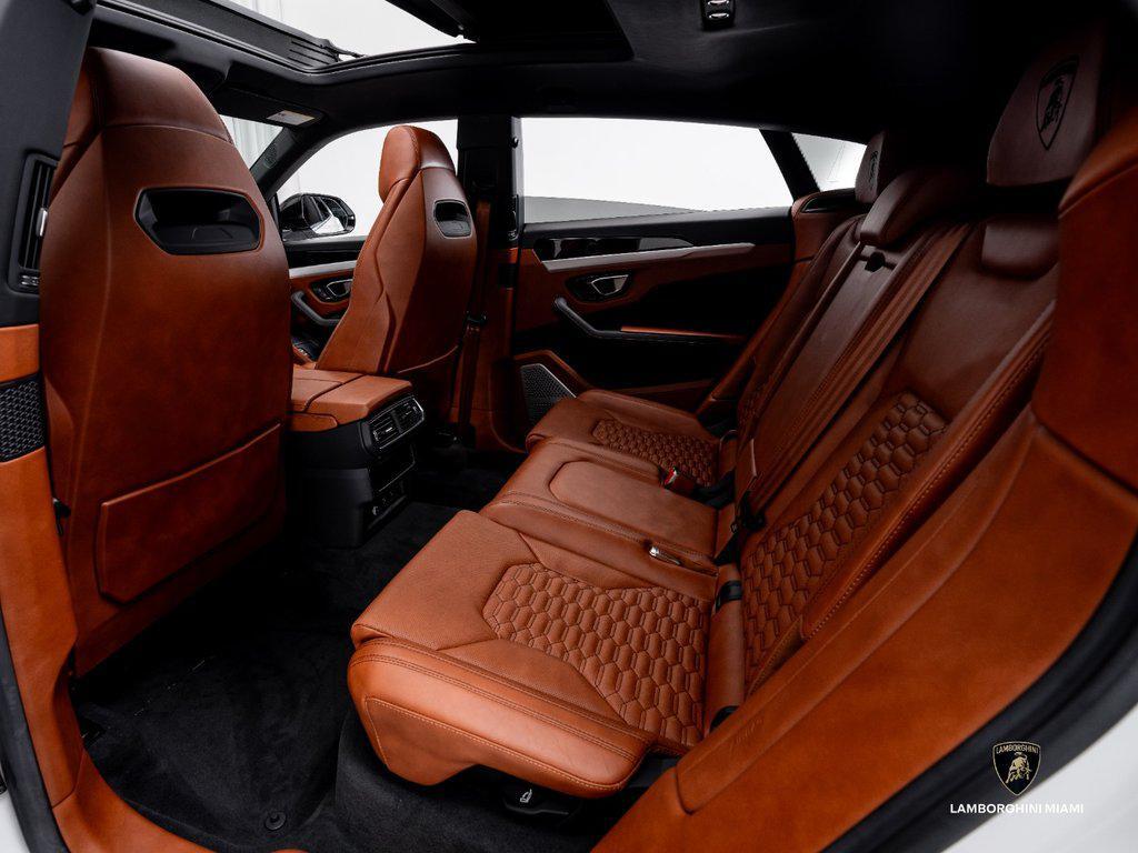 2022 Lamborghini Urus . North Miami Beach FL