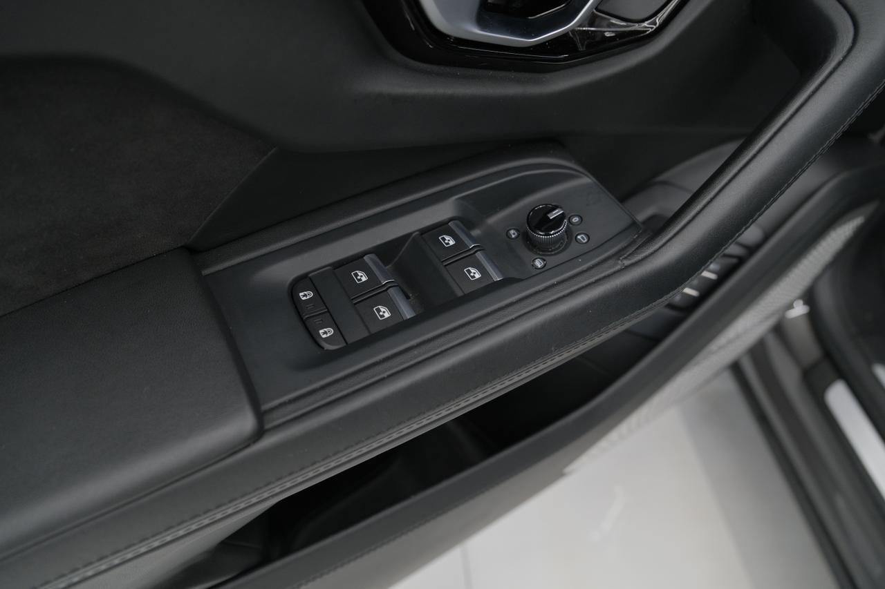 2022 Lamborghini Urus Miami FL