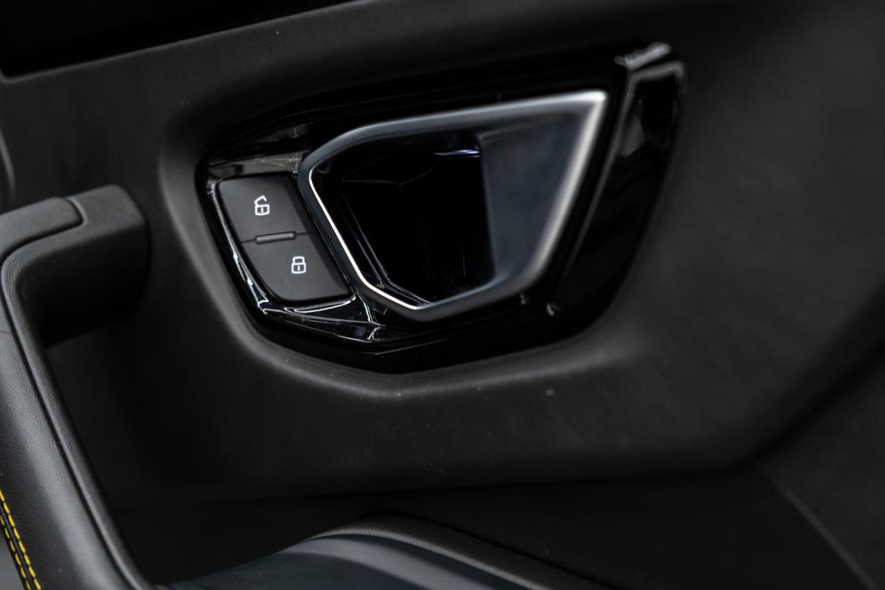 2022 Lamborghini Urus Miami FL