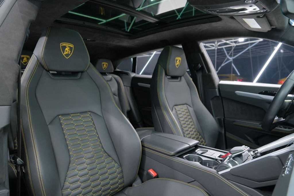 2022 Lamborghini Urus Miami FL