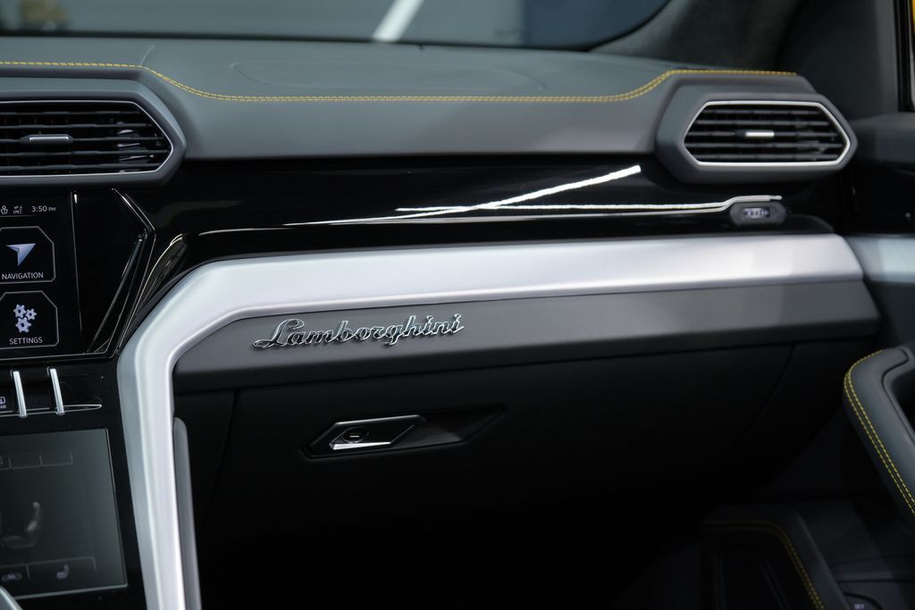 2022 Lamborghini Urus Miami FL