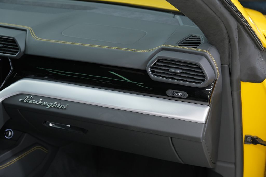 2022 Lamborghini Urus Miami FL