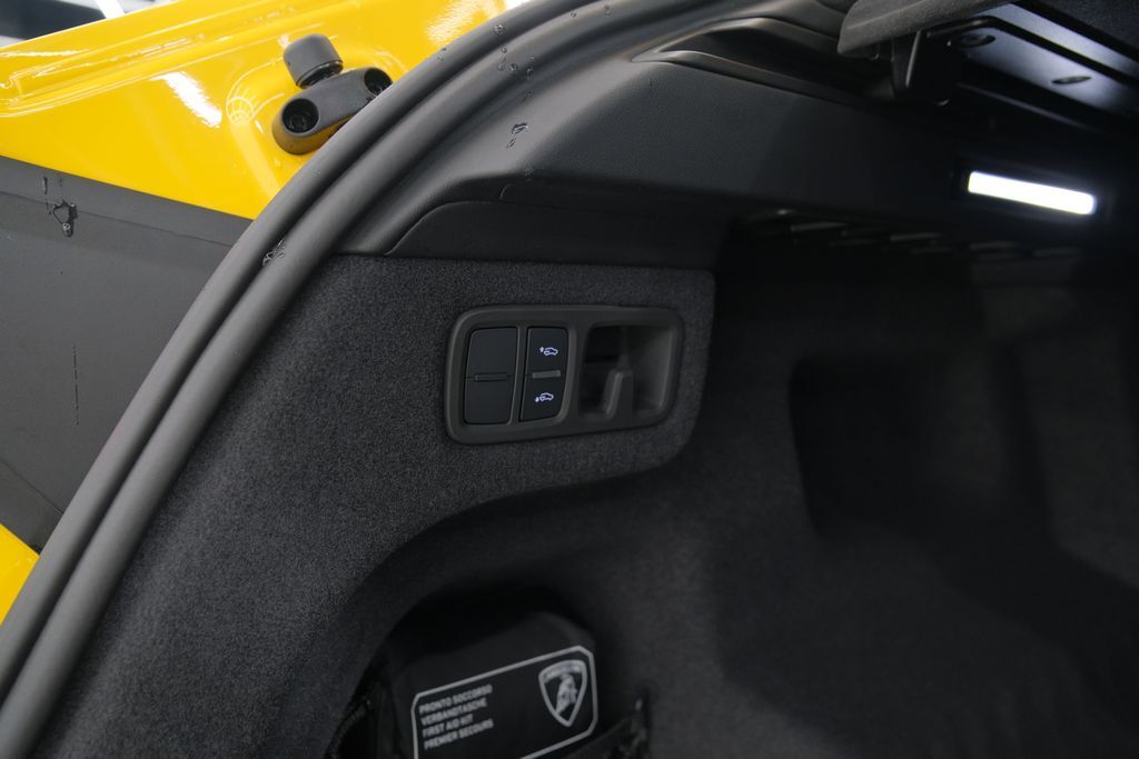 2022 Lamborghini Urus Miami FL