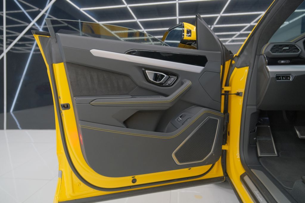 2022 Lamborghini Urus Miami FL