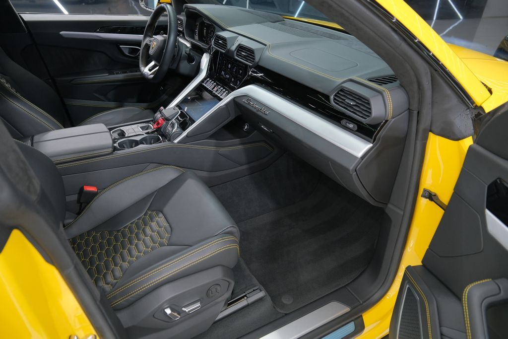 2022 Lamborghini Urus Miami FL