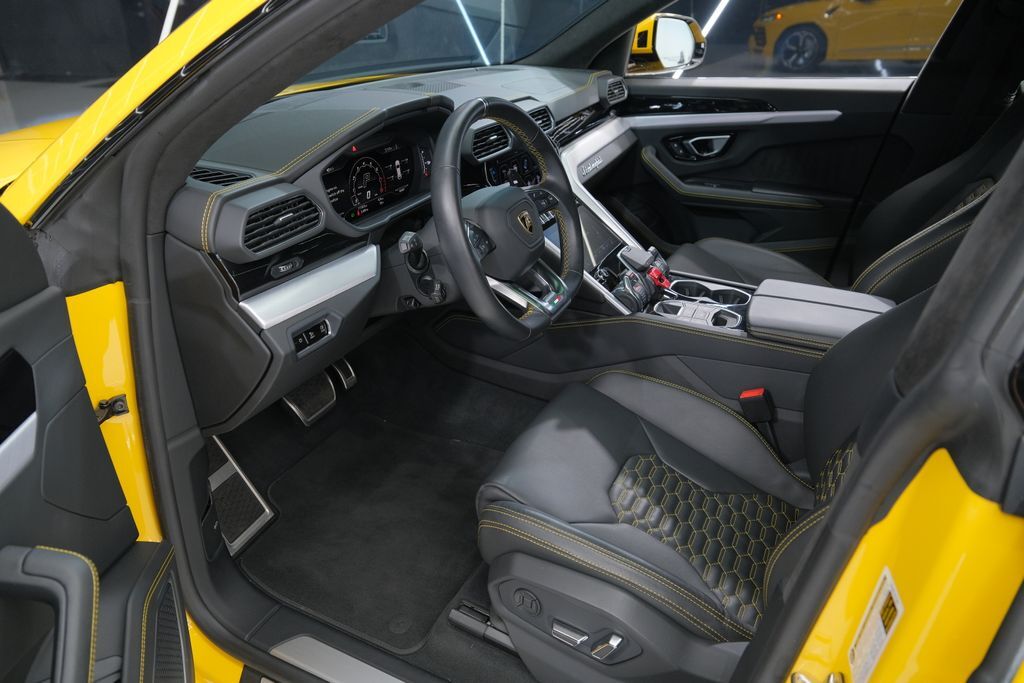 2022 Lamborghini Urus Miami FL