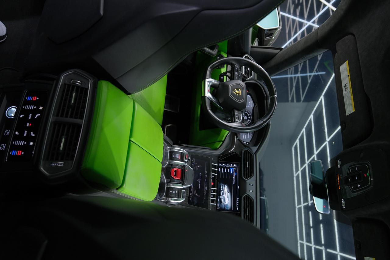 2022 Lamborghini Urus Miami FL