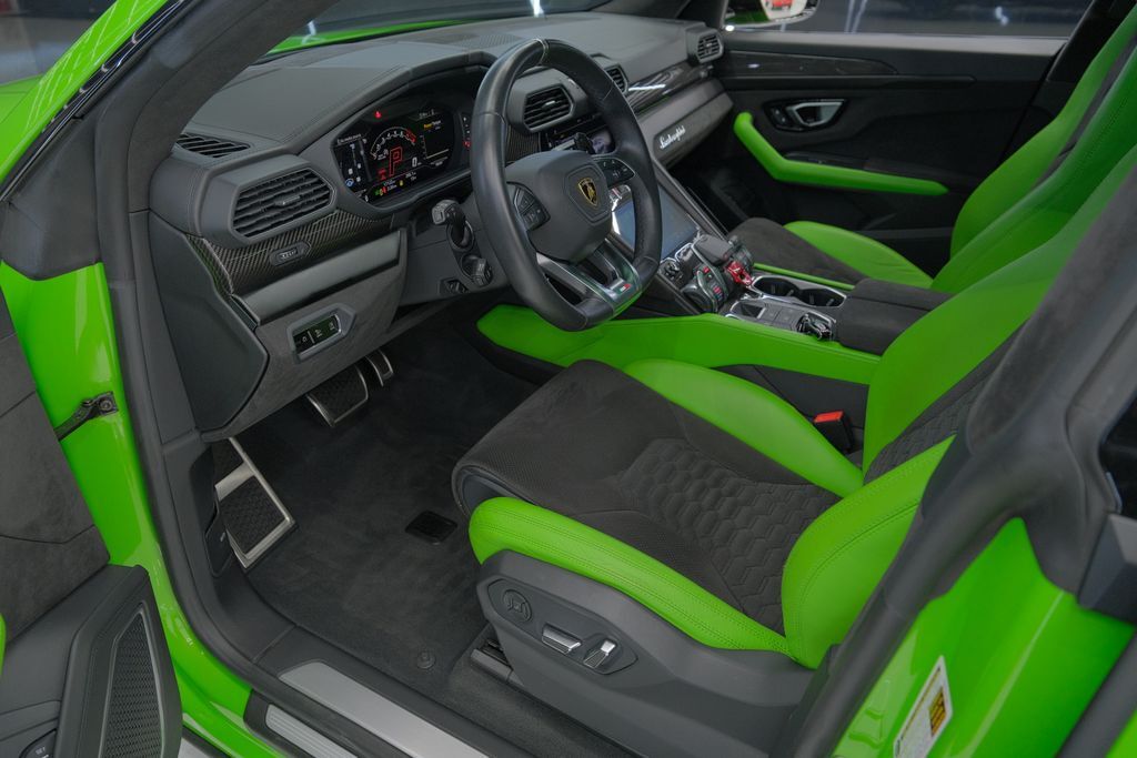 2022 Lamborghini Urus Miami FL