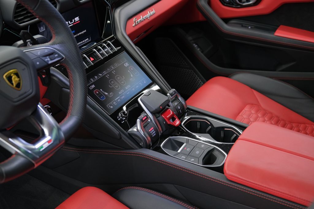 2022 Lamborghini Urus Miami FL