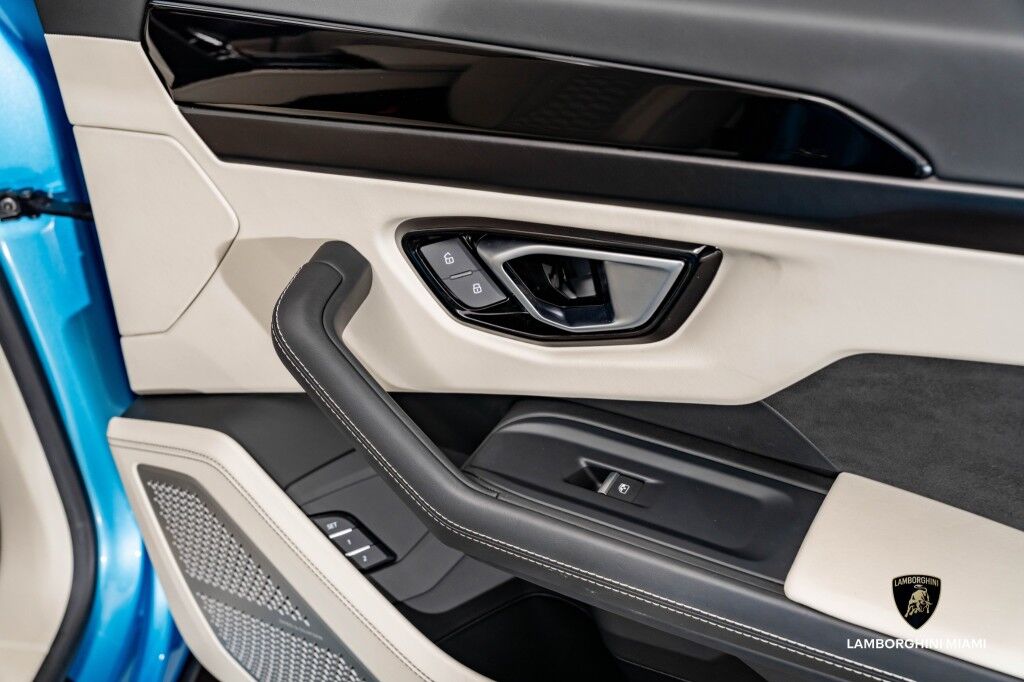 2022 Lamborghini Urus North Miami Beach FL