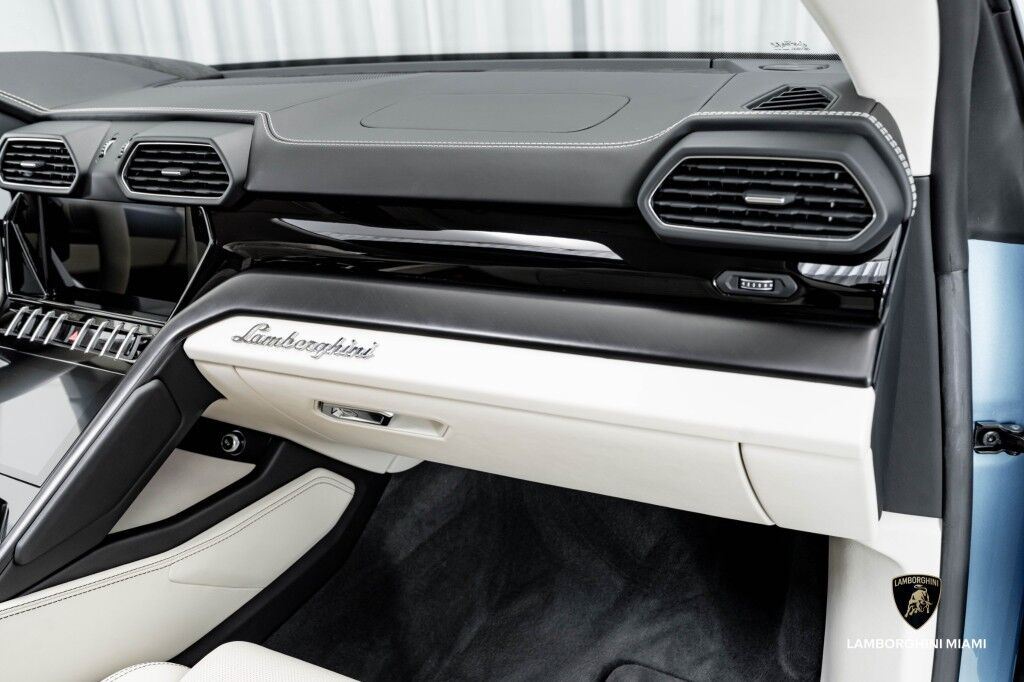 2022 Lamborghini Urus North Miami Beach FL