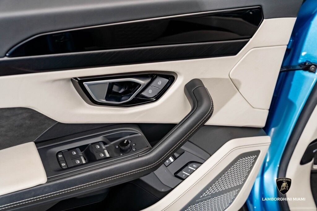 2022 Lamborghini Urus North Miami Beach FL