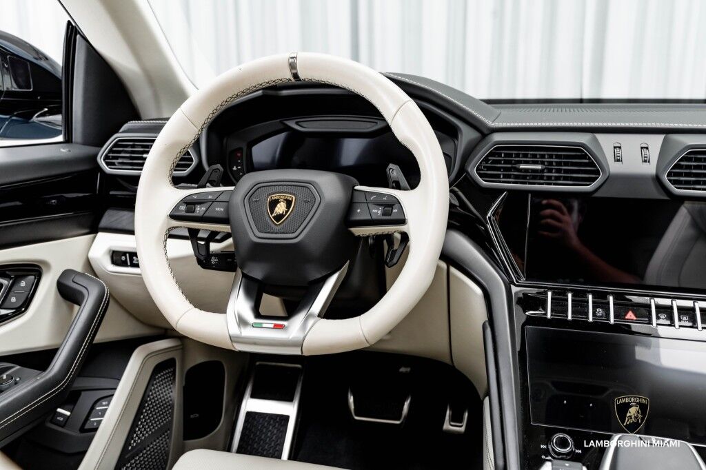 2022 Lamborghini Urus North Miami Beach FL