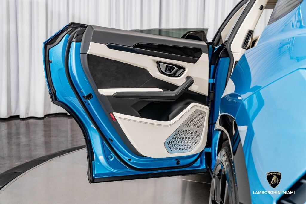 2022 Lamborghini Urus North Miami Beach FL