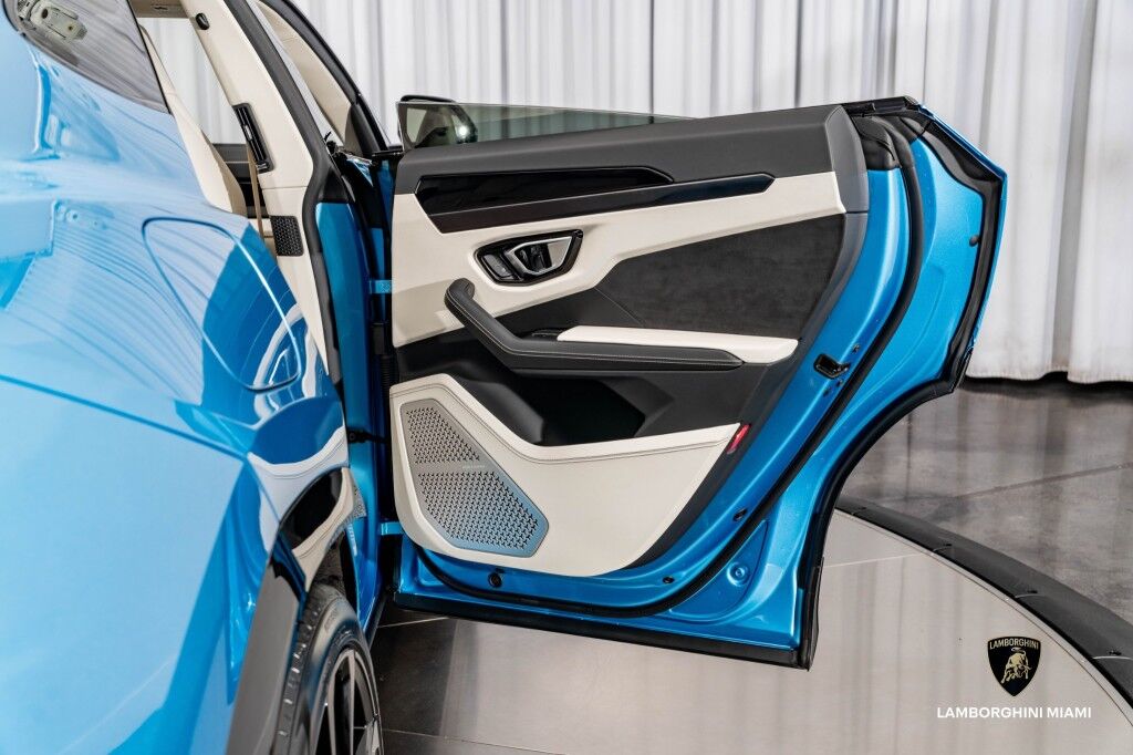 2022 Lamborghini Urus North Miami Beach FL
