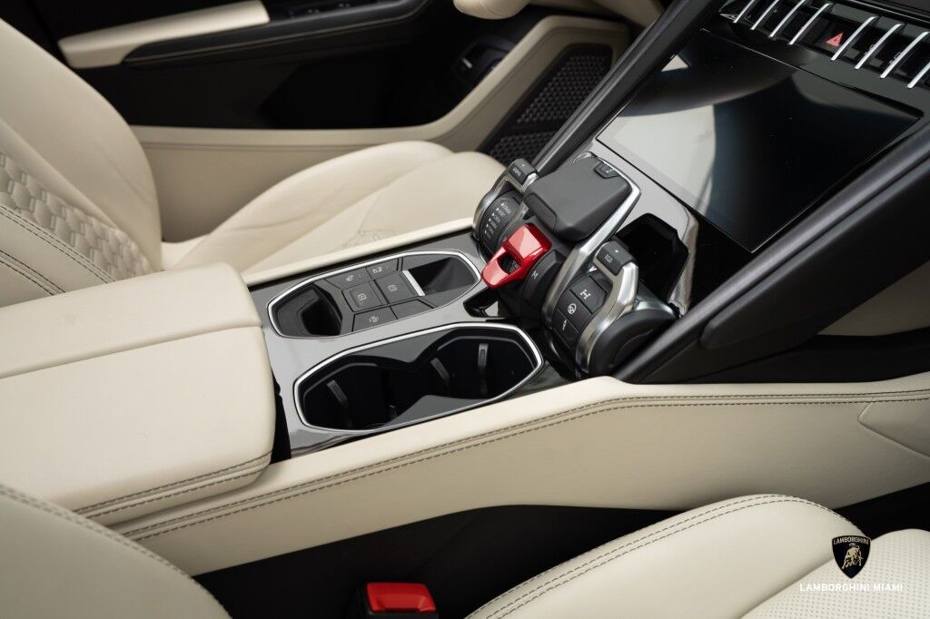 2022 Lamborghini Urus North Miami Beach FL