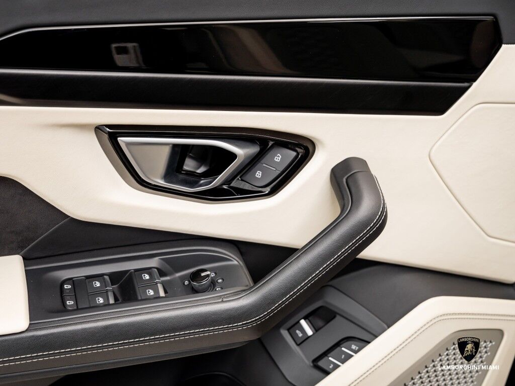 2022 Lamborghini Urus North Miami Beach FL