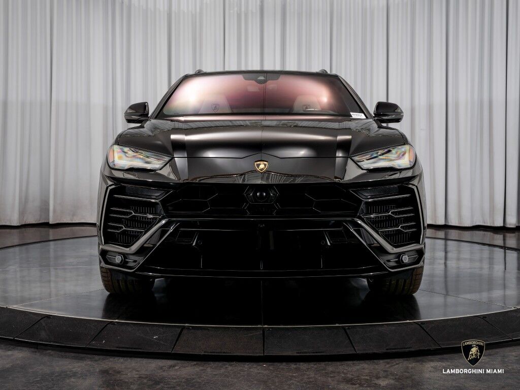 2022 Lamborghini Urus