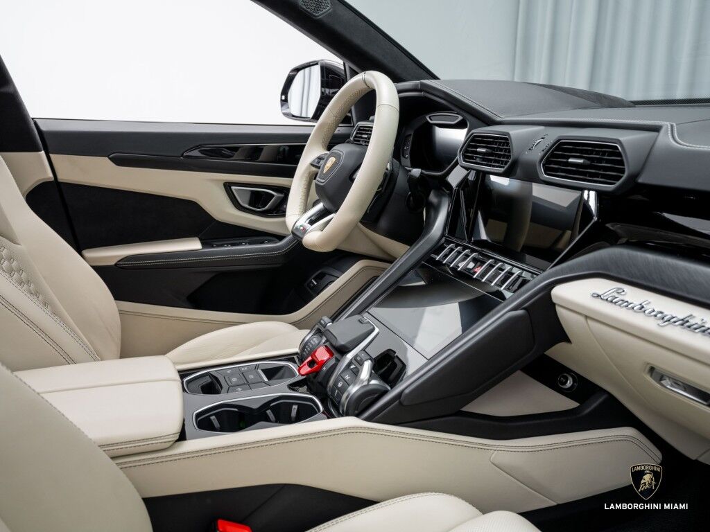 2022 Lamborghini Urus North Miami Beach FL