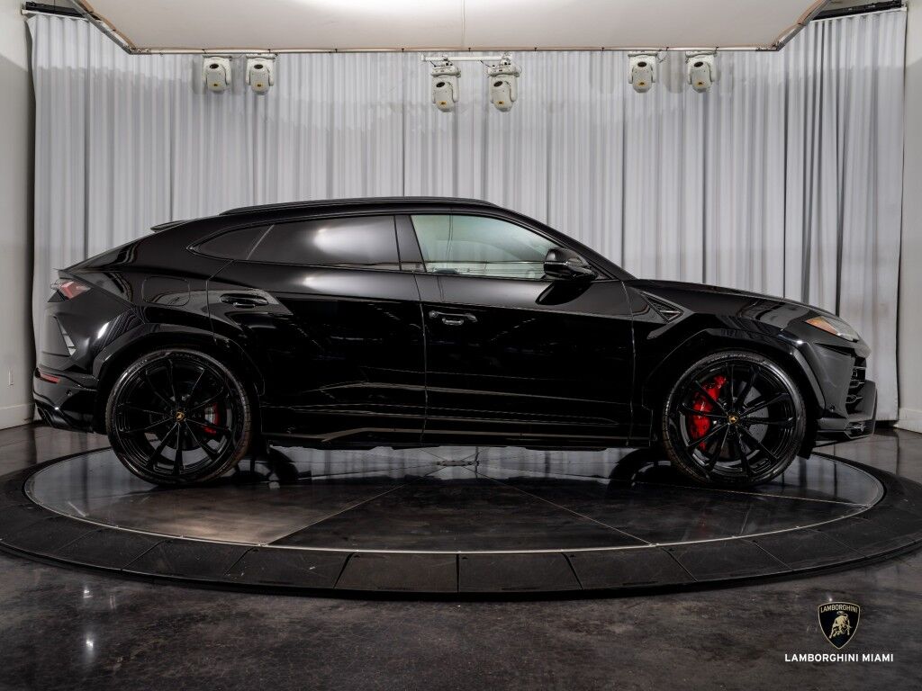 2022 Lamborghini Urus North Miami Beach FL