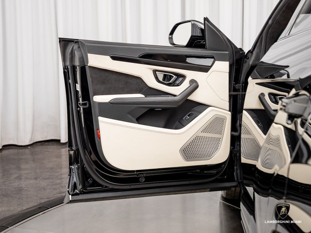 2022 Lamborghini Urus North Miami Beach FL