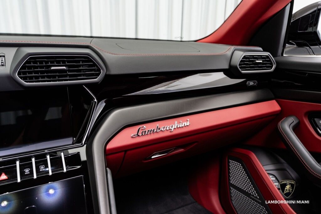 2022 Lamborghini Urus North Miami Beach FL