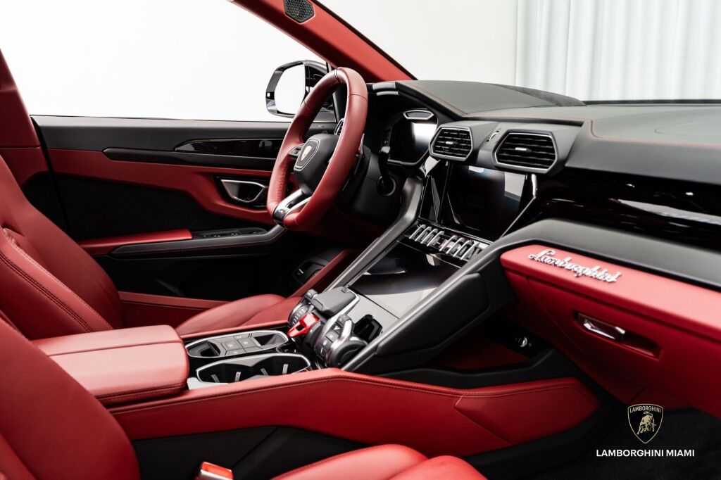 2022 Lamborghini Urus North Miami Beach FL