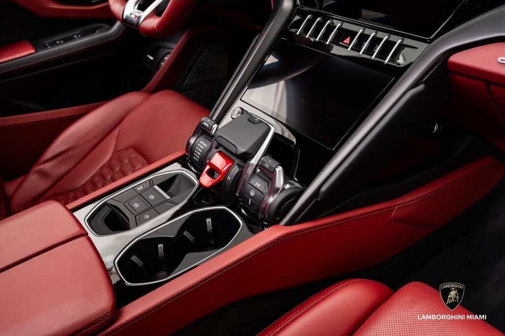 2022 Lamborghini Urus North Miami Beach FL