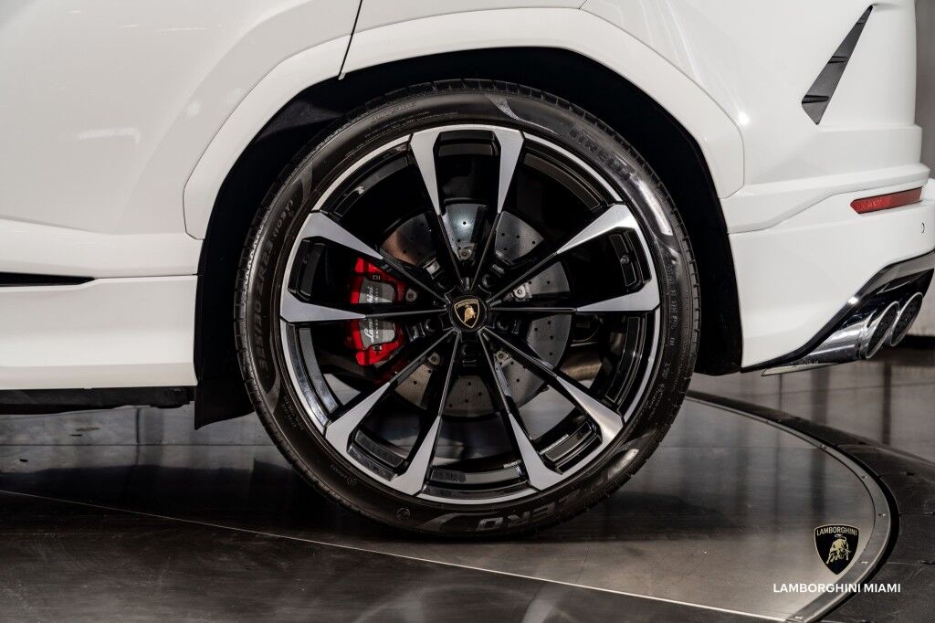 2022 Lamborghini Urus North Miami Beach FL