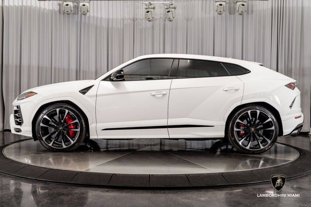 2022 Lamborghini Urus North Miami Beach FL