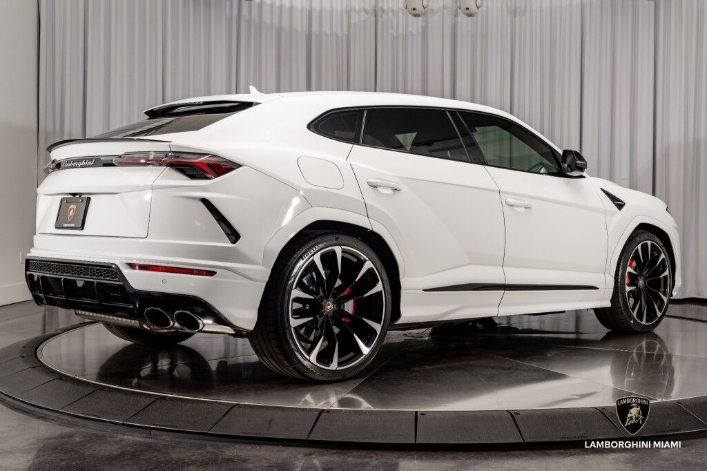 2022 Lamborghini Urus North Miami Beach FL