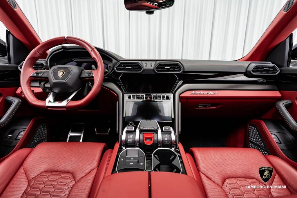 2022 Lamborghini Urus North Miami Beach FL