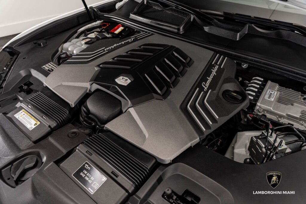 2022 Lamborghini Urus North Miami Beach FL