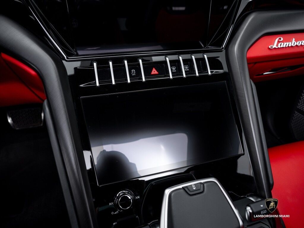 2022 Lamborghini Urus North Miami Beach FL