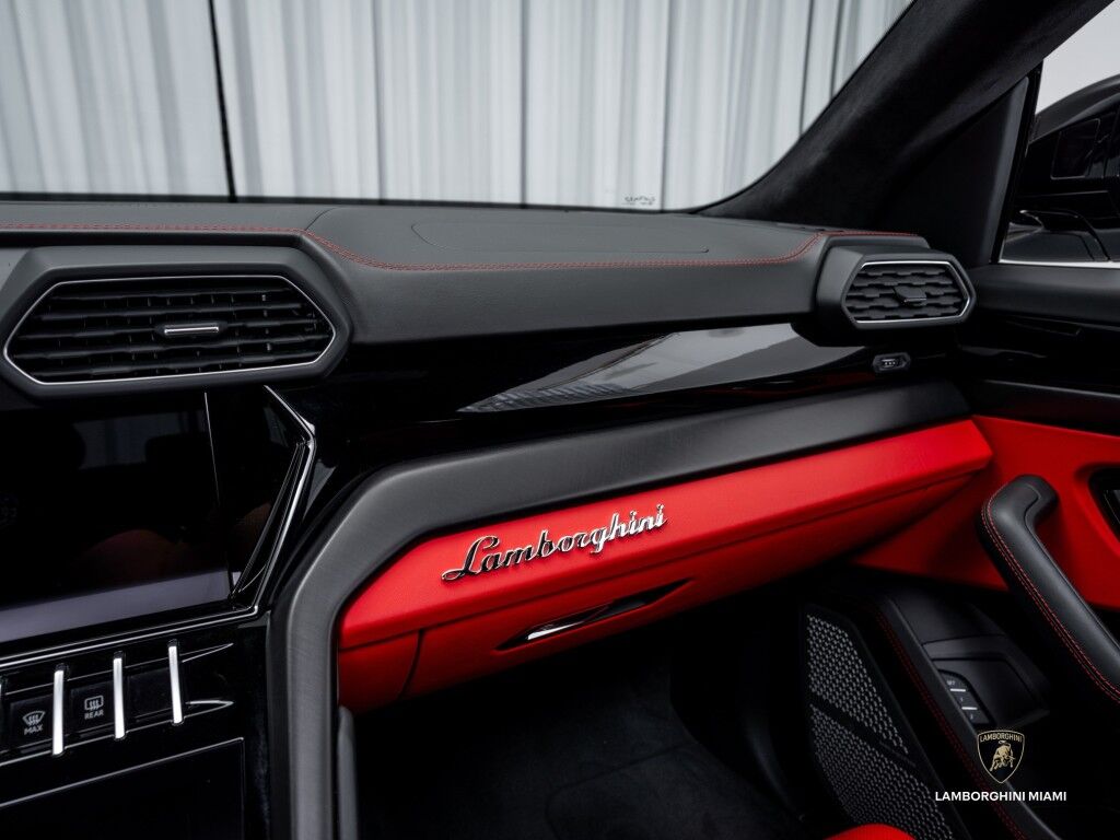 2022 Lamborghini Urus North Miami Beach FL