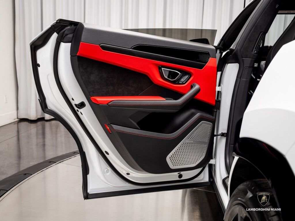 2022 Lamborghini Urus North Miami Beach FL